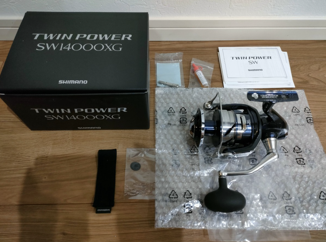 SHIMANO 21 Twin Power SW 14000XG Spinning Reel in the Box SHIMANO 21 Twin Power SW 14000XG Spinning Reel in the Box