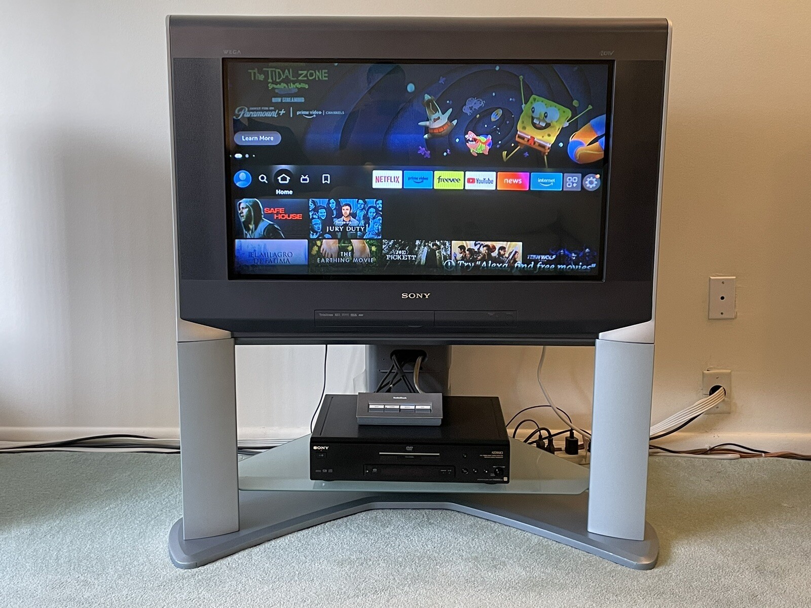 Sony FD Trinitron WEGA KD34XBR970 34" 1080i CRT Television & Stand