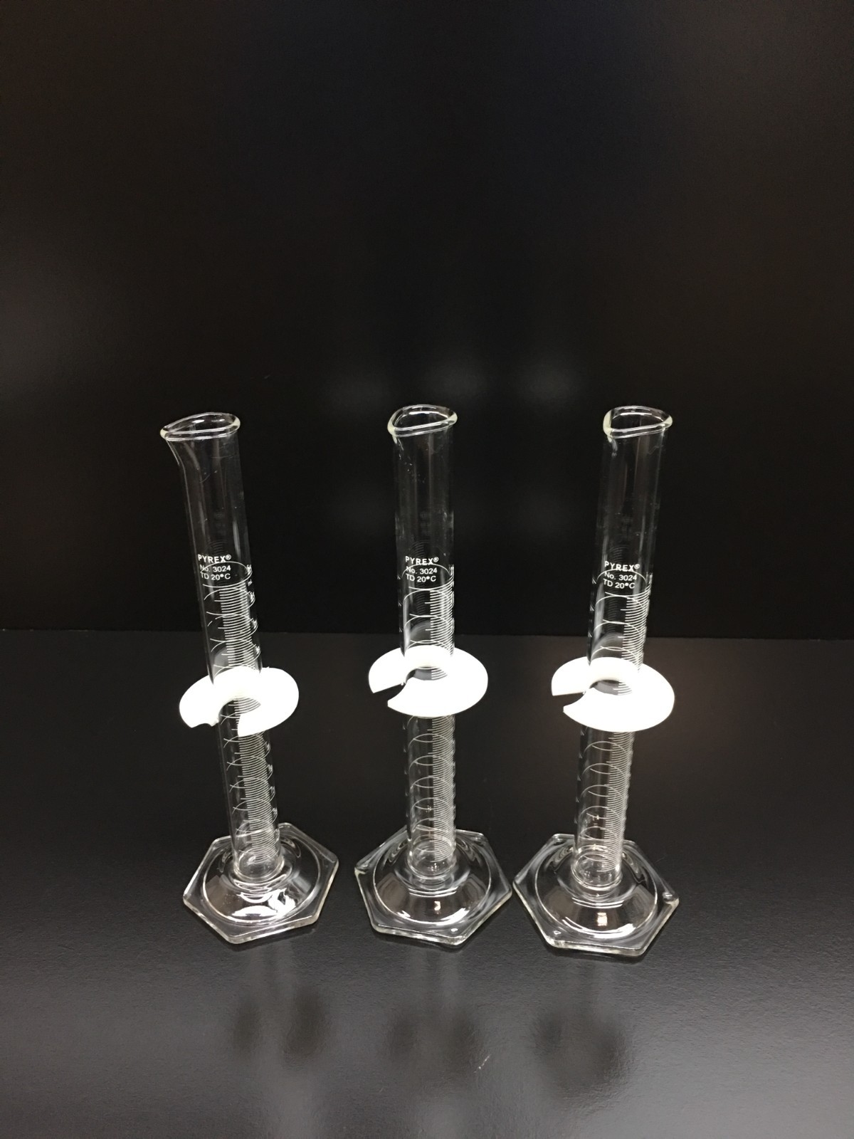 Corning Cat No 3024 Pyrex Glass Graduated Cylinders 25 mL Lot 3 PCS