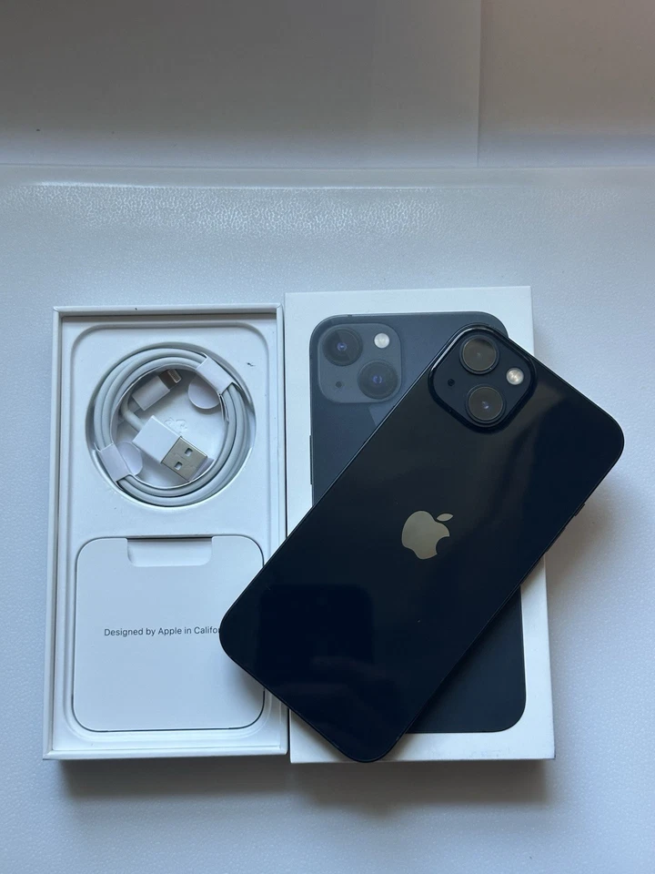 Apple iPhone 13 128GB Unlocked - Very Good Condition - Midnight Blue - Image 2 of 4