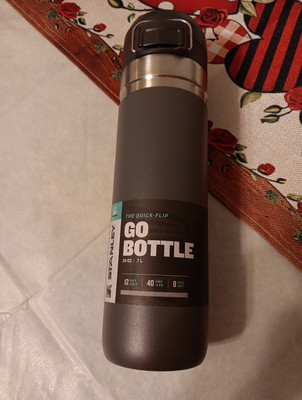Stanley Quick Flip GO Bottle 24 OZ Insulated Stainless Steel In Gray
