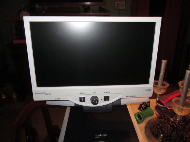 Enhanced Vision Merlin Ultra MR2UE20A 20" HD Desktop Video Magnifier Low Vision