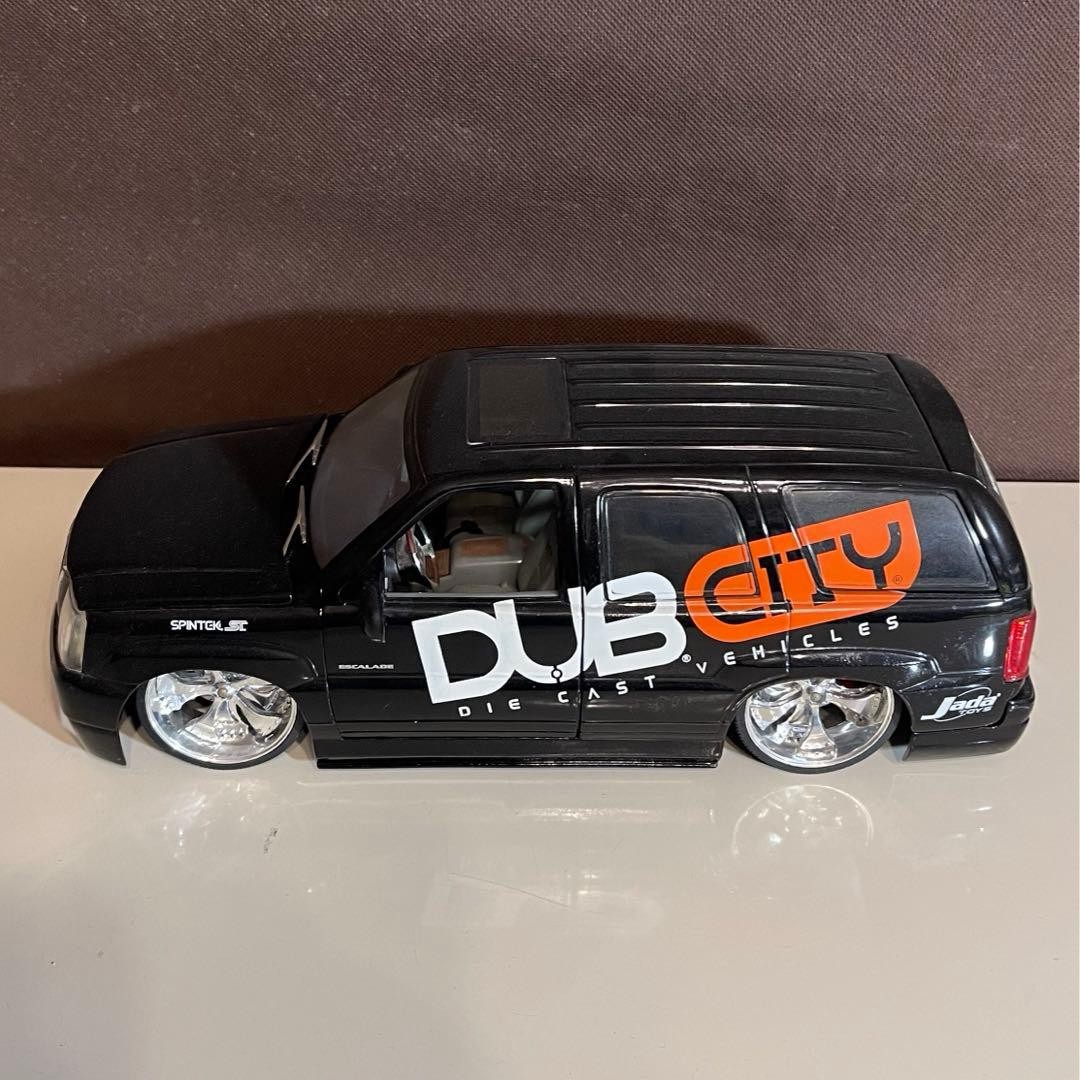 1/18 Cadillac Escalade DUB CITY Diecast Model Used | eBay