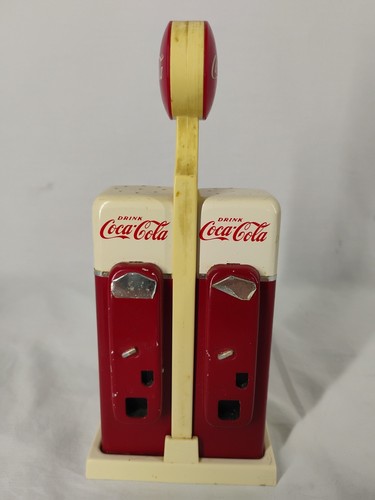 Coca Cola Salt And Pepper Shakers Gas Station Vending Machine Set 1993 Vintage