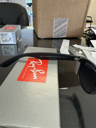 ray ban new wayfarer matte Black Rb2132 Polarized - Picture 4 of 4