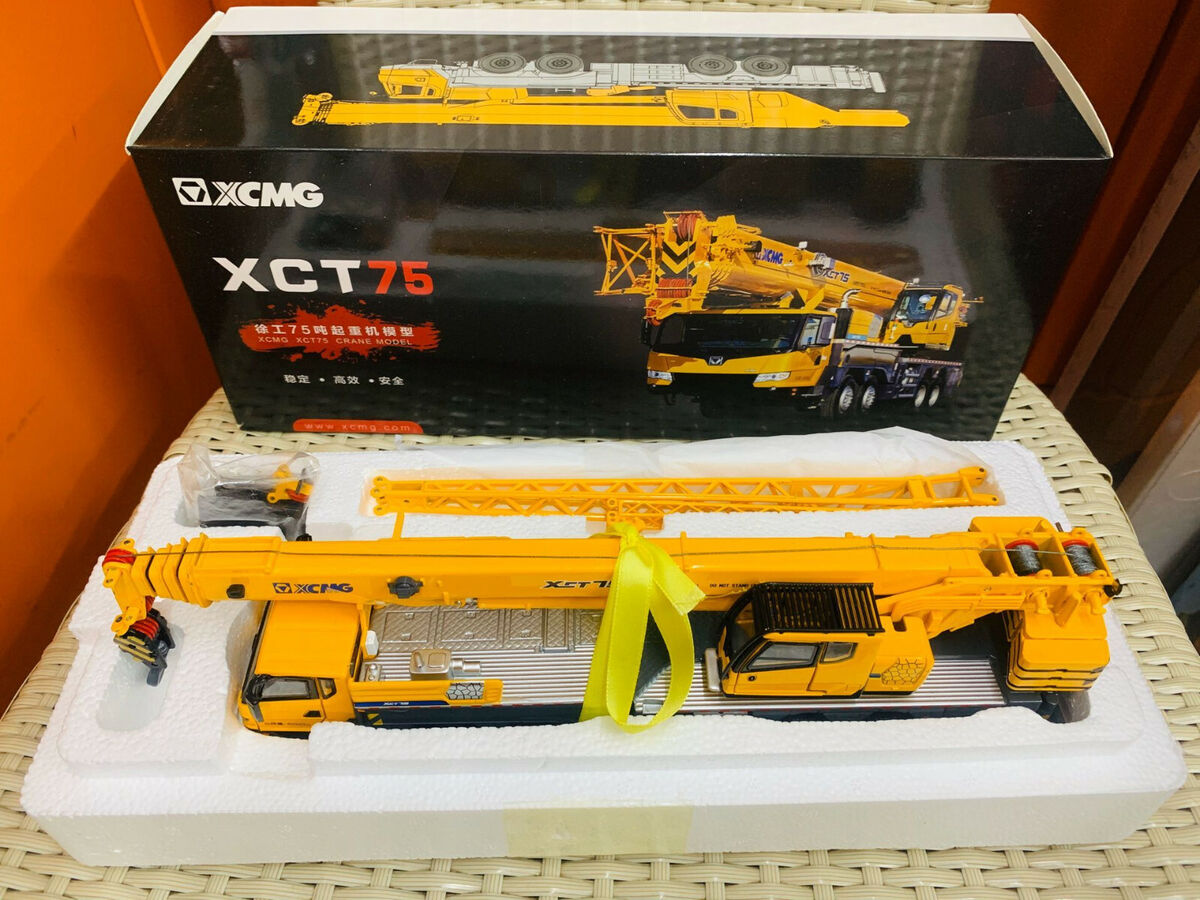 XCMG XCT75 Mobile Crane Model 1/50 Scale Die-Cast New in