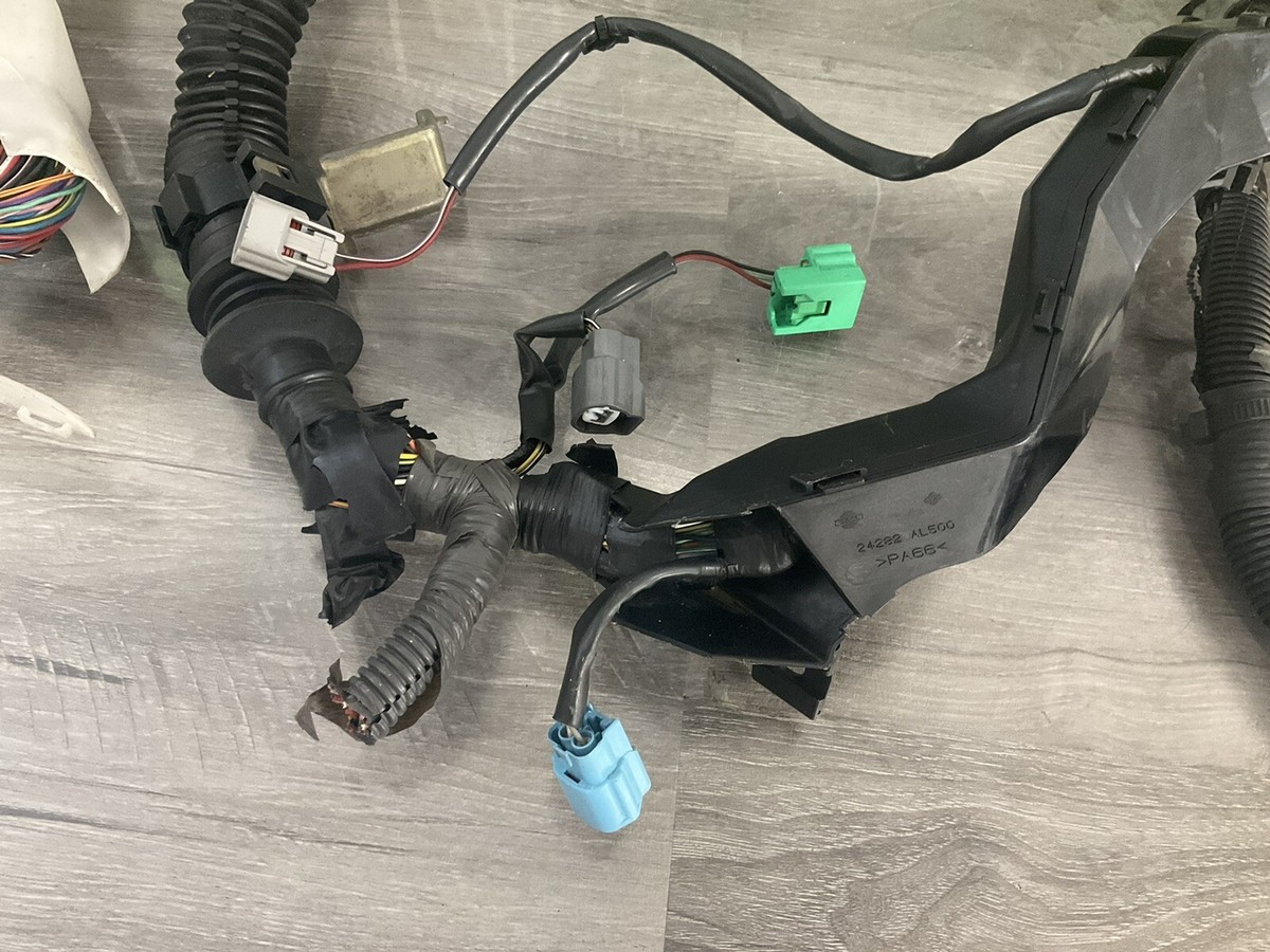 06 2006 07 2007 INFINITI M35 3.5L VQ35DE ENGINE WIRE HARNESS CUT