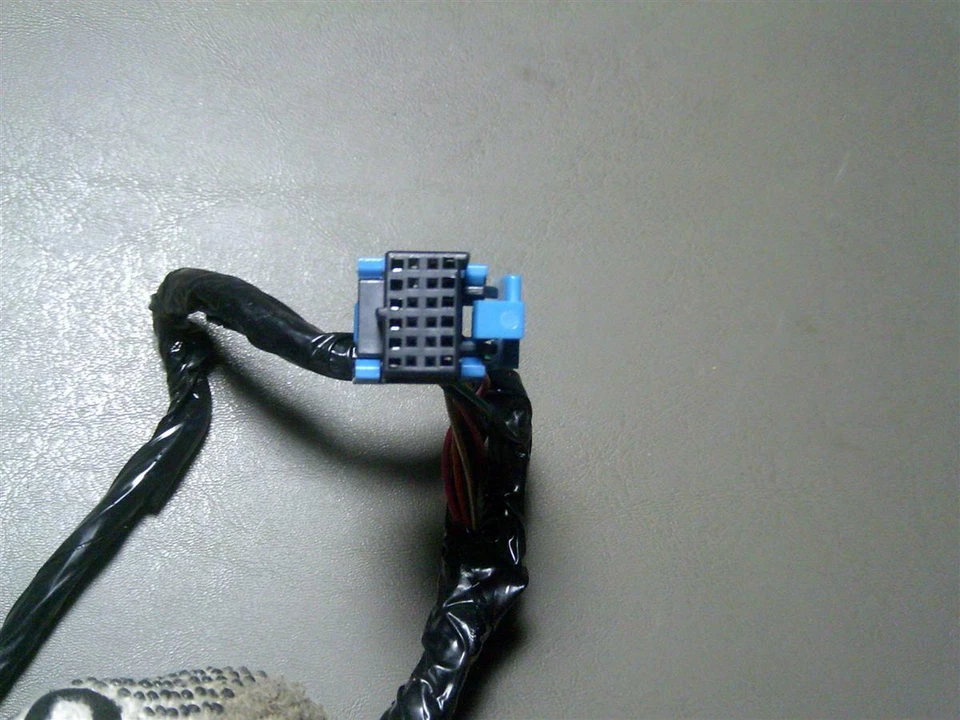 Pontiac Montana 2000 00 EE. UU. Conjunto de velocímetro de calibre conector coleta Foto 2 de 4