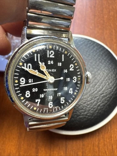 Timex Vintage 1960s Sprite Black Dial Military Style Watch 1158 2466 RUNS AS IS