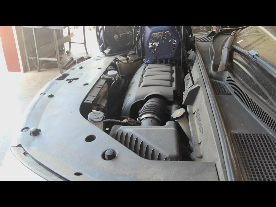 Used Left Sun Visor fits: 2015 Chevrolet Traverse illuminated Left Grade A - Image 3 of 4