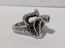 VINTAGE STERLING SILVER STRIKING COBRA SNAKE SIZE 5.5 RING 6.8 GRAMS