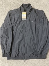 Nike Air Jordan Essentials Windbreaker Jacket Black FV7299-010 Men s Size Small