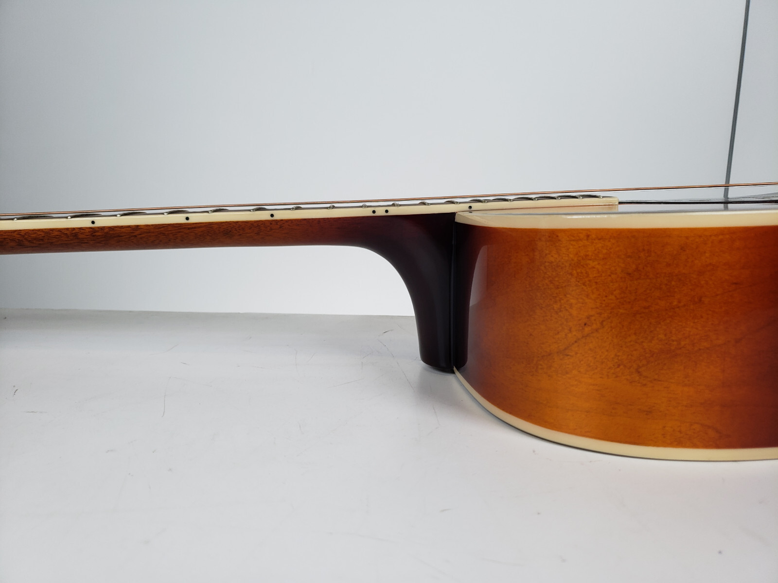 Epiphone Masterbilt Frontier Dreadnought AcousticElectric Guitar