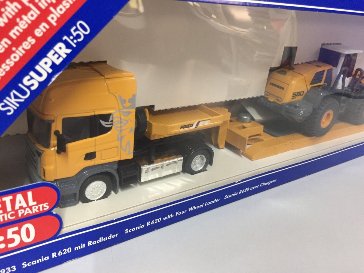 Scania R620 truck & Liebherr 580 loader 1/50 die-cast model Scania R620 truck & Liebherr 580 loader 1/50 die-cast model
