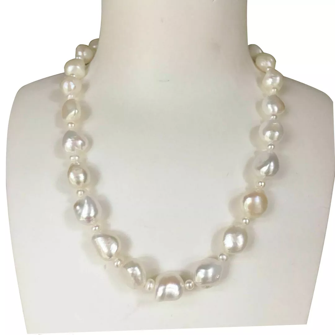 Huge pearl necklace deals