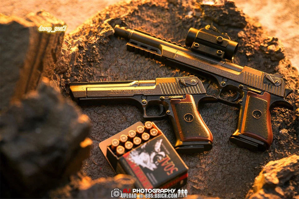 Pistola modelo DAMTOYS 1/6 EF024 Black Desert Eagle para muñecas figura masculina de 12" Foto 4 de 4