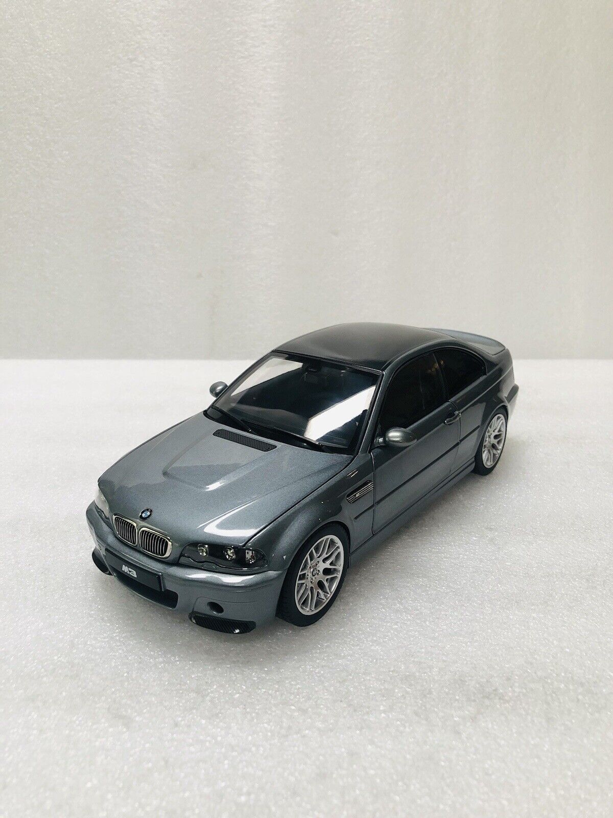 Picture 4 of 24