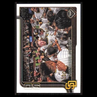 Team Card #39 2025 Topps San Diego Padres Baseball Card MLB NM