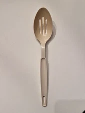 Vintage ECKO Slotted Serving Spoon Beige Plastic Nylon Kitchen Utensil 11”