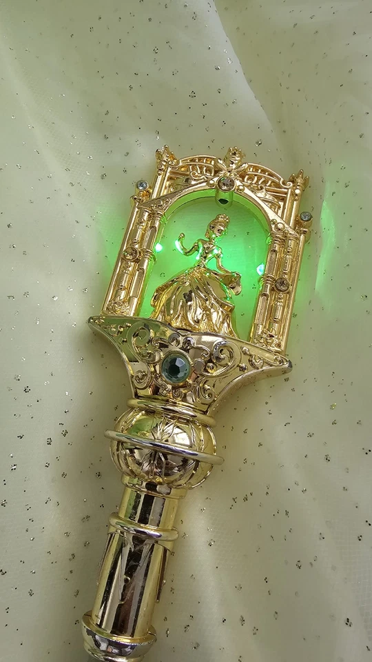 CONJUNTO Princesa y Rana Disney - Disfraz de Vestir TIANA 7-8, Tiara y Varita de Luz Foto 3 de 4