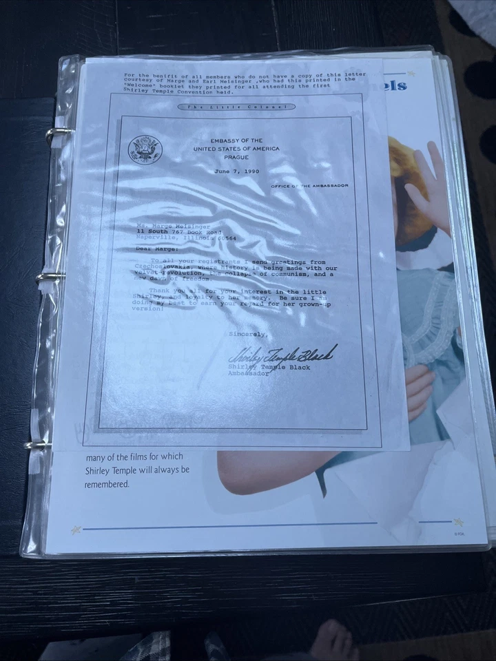 Álbum de paneles de estampillas de colección Shirley Temple estrella de cine ¡Libro toneladas de estampillas! Foto 3 de 4