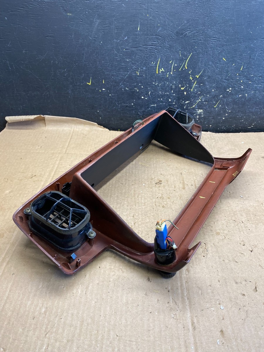 Nissan UD1400 UD1800 Radio Air Vent Bezel Trim OEM Z1723 DG | eBay