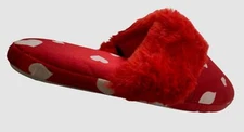 INC International Concepts Women's Red Hearts Faux-Fur Slippers Shoes Sz 7-8