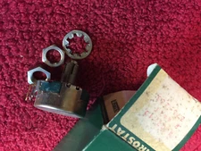 43C2 40 OHM 2 WATT CLAROSTAT POTENTIOMETER NOS