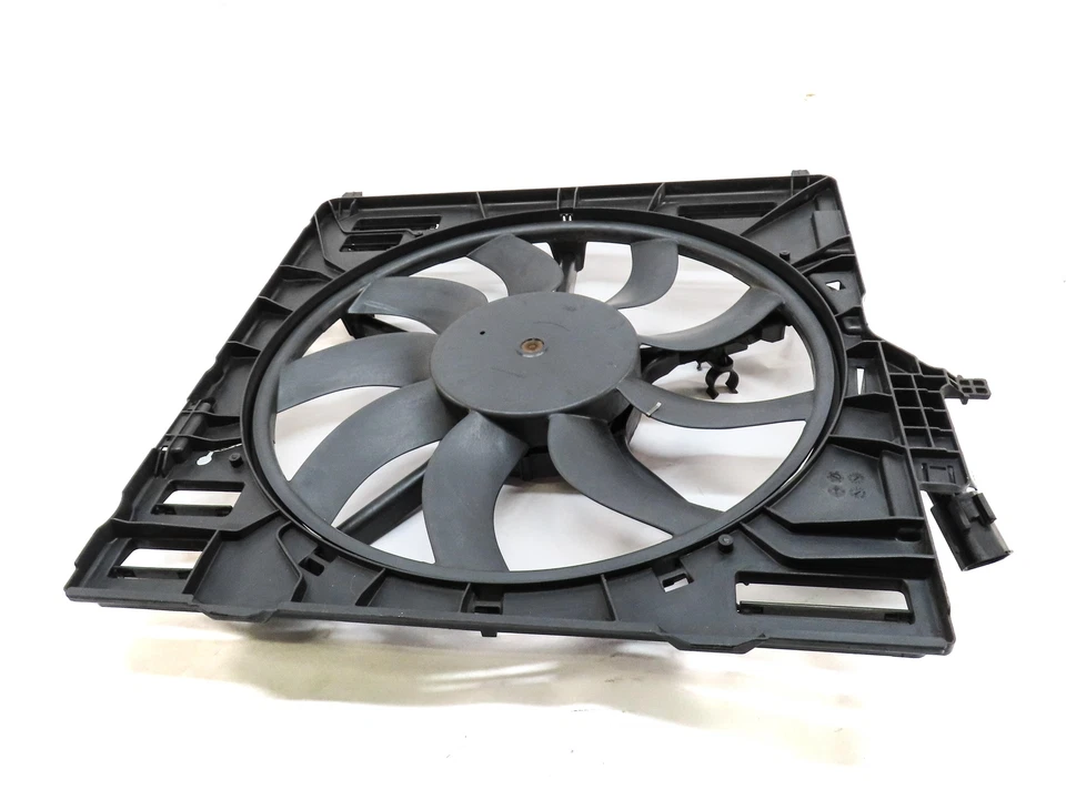 BMW X5 X5M X6 X6M 2008-2014 (E70 E71) 850 VATIOS MONTAJE VENTILADOR REFRIGERACIÓN RADIADOR Foto 3 de 4