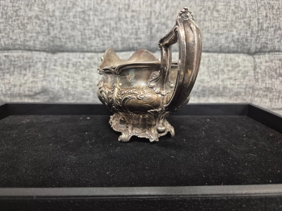 Antiguo bote de gran salsa Gorham de plata de ley Chantilly. Circa 1899 Foto 4 de 4