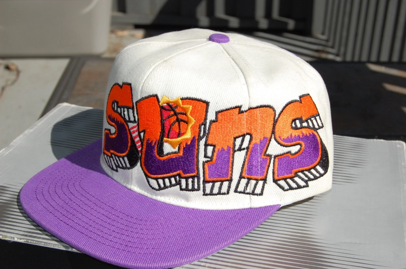 RARE CUSTOM PHOENIX SUNS GRAFFITI 90S SNAPBACK BRAND NEW TOP OF THE WORLD
Opens in a new window or t