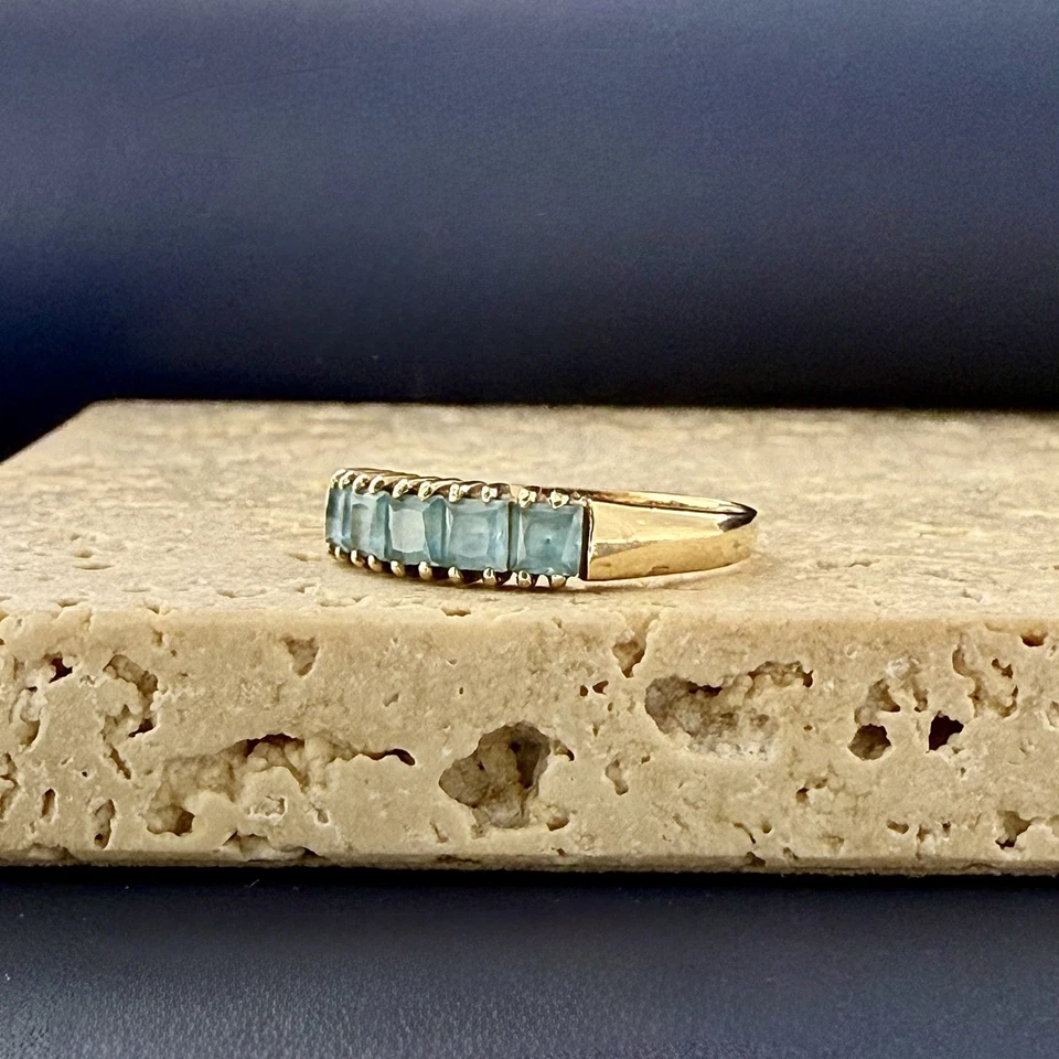 9ct Yellow Gold Five-Stone Blue Gemstone Half Eternity Ring – Size M ½ — 第 3/4 张图片