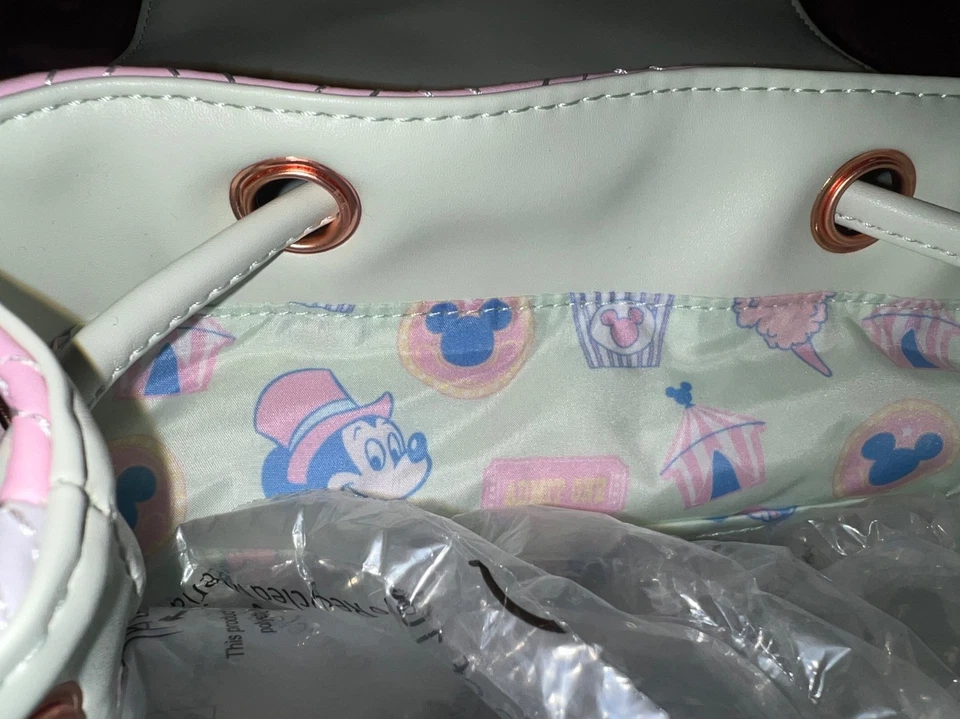 Mini Mochila Loungefly Disney Mickey Mouse Feria de Carnaval Cordón Pastel Nueva con Etiquetas Foto 4 de 4