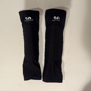 McDavid Basketball / Lacrosse Compression Knee Pads Black, Size small 