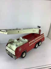 VTG Tonka Red Metal Fire Truck 1970’s Extension Ladder Emergency XR-101 32202