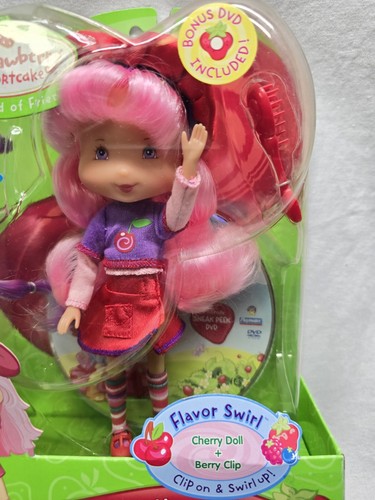 Strawberry Shortcake Crepes Suzette With DVD 2006 Playmates- NEW - Picture 5 of 8