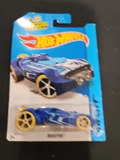 Hot Wheels Treasure Hunt 2013 Rocketfire Brand New Blue Gold 44/250