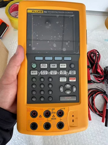 Fluke 744 Record multi-function process calibrator/used /DHL