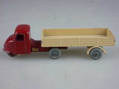 10b Scammel Scarab Mechanical Horse & Trailer - 39488 Matchbox Regular Wheels
