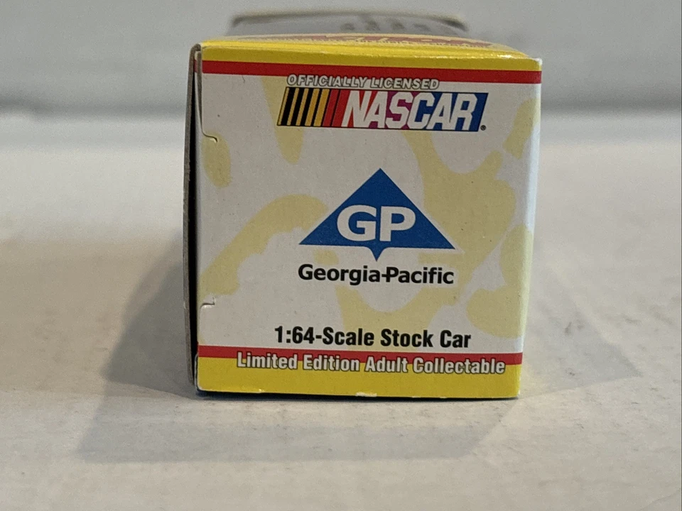 Acción Kyle Petty #45 Georgia Pacific Hands To Victory 2003 Intrepid 1:64 NASCAR Foto 4 de 4