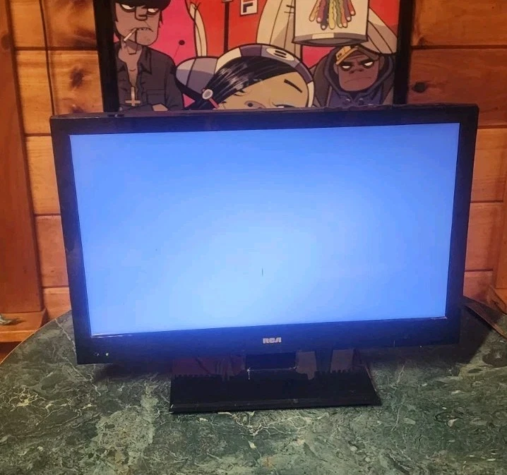 RCA DETG160R 16" Class LED HDTV 720p Works VG+ - Image 2 of 4