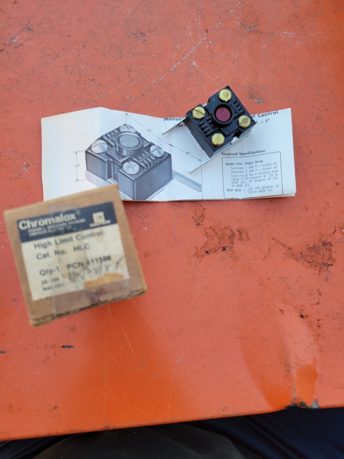 NOS Chromalox 411598 HLC High Limit Control 161-048239-001