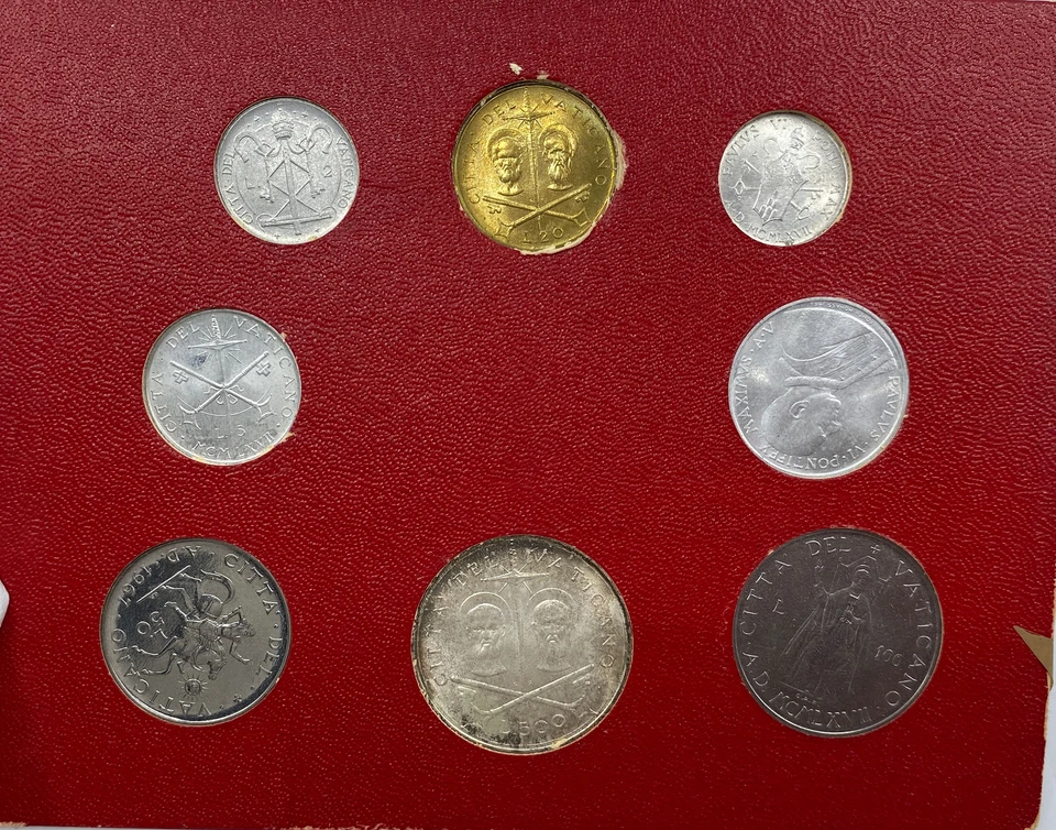 1967 VATICAN Pope PAUL VI 500L 100L Italy OLD Set of 8 Coins 1 is Silver i114425 - Image 2 of 2