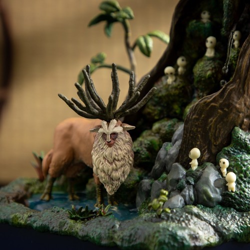Japan Studio Ghibli Princess Mononoke Water Garden Mysterious Forest. - Imagen 5 de 14