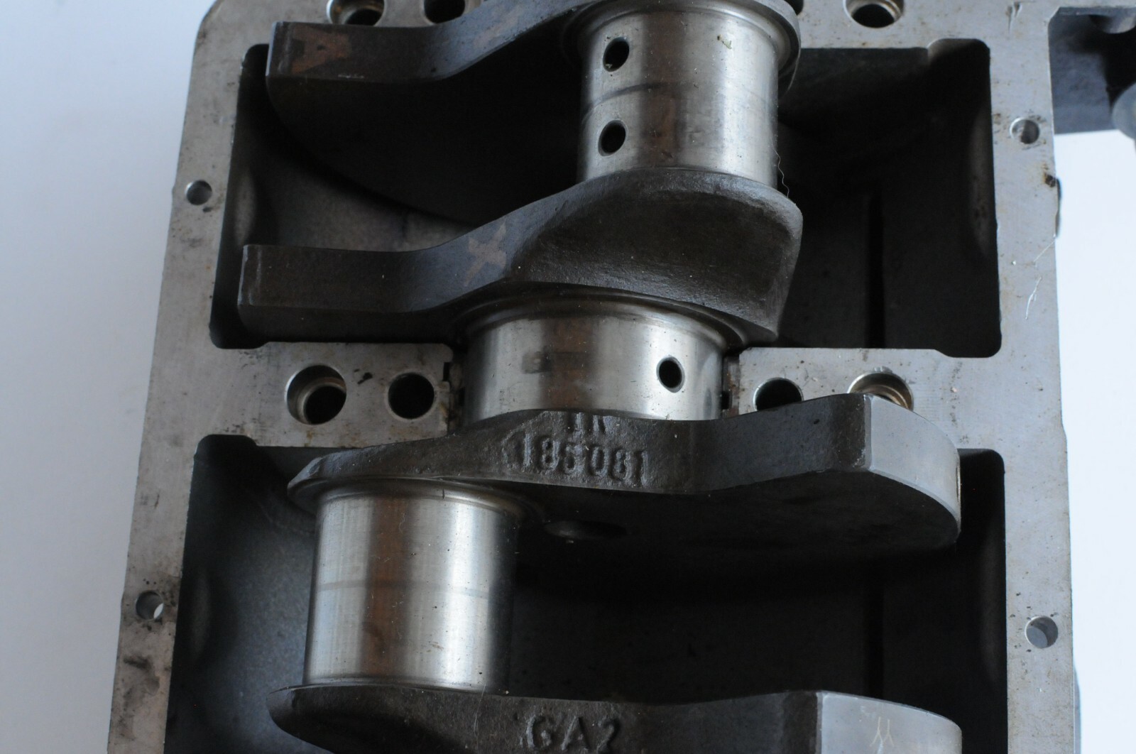 2001-2005 MASERATI GRANSPORT COUPE GT 4.2L V8 CRANKSHAFT WITH BOTTOM OIL PAN AND