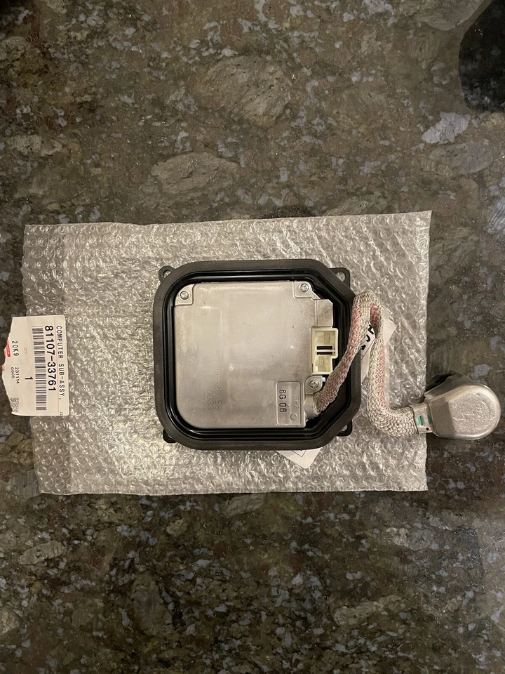 Módulo de control de faros OEM (LS460, ES350, ES300) Toyota/Lexus 81107-33761 Foto 3 de 4
