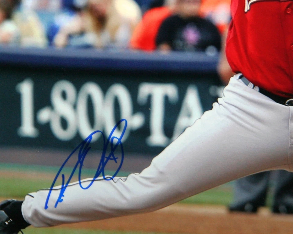 Roy Oswalt Autographed 16x20 Photo Framed Houston Astros PSA/DNA - Image 2 of 4