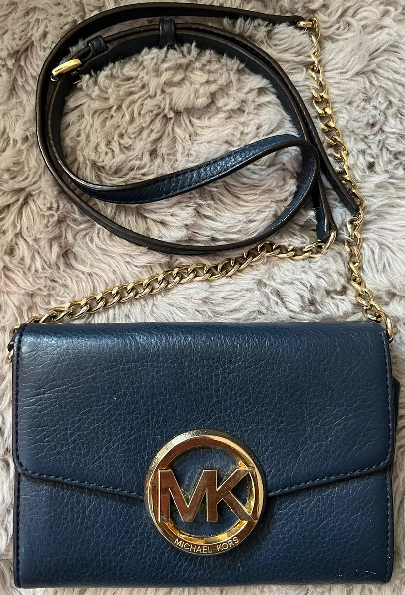 kors chain wallet