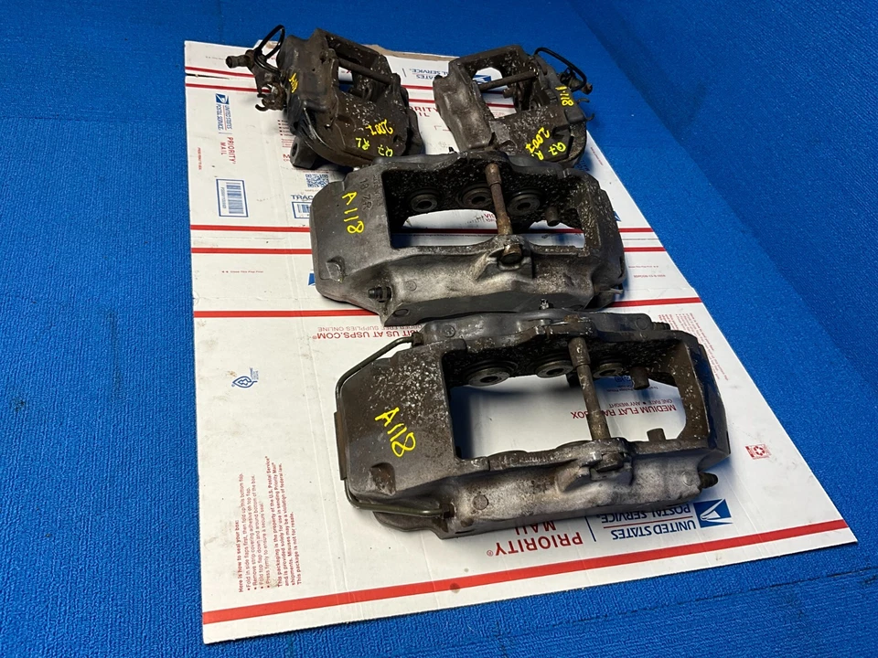 Juego de pinzas de freno delanteras y traseras AUDI Q7 QUATTRO 2007-2010 4L 3,6 L V6 gasolina 112 k OEM Foto 3 de 4