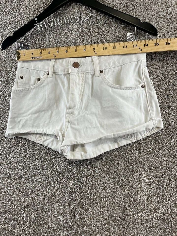 Roxy Jean Shorts Junior's Size 25 White Denim Shorts Rolled Cuff - Image 4 of 4